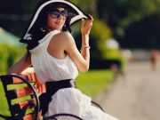 10 Ways To Make Money As An Attractive Lady 10 Ways To Make Money As An Attractive Lady